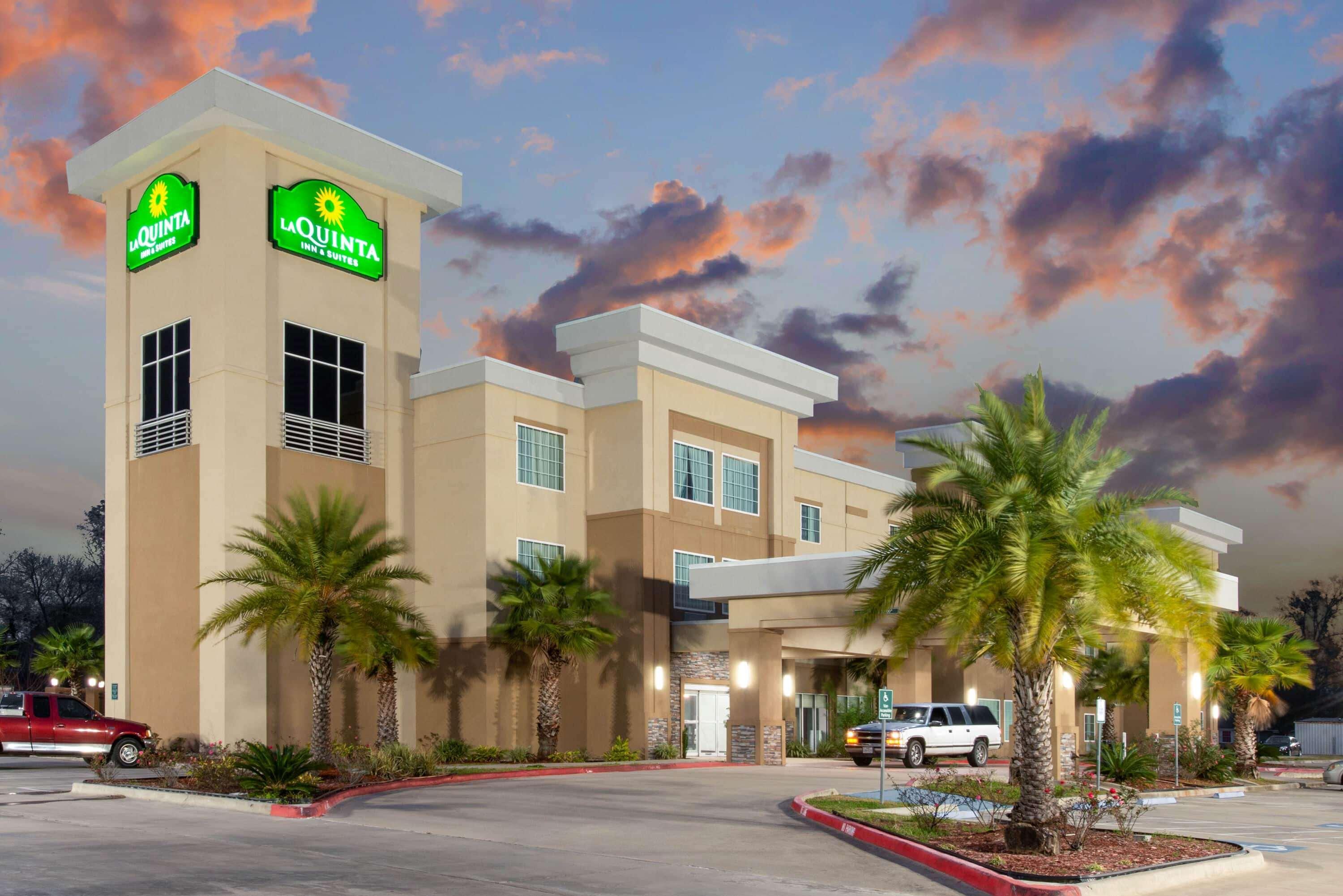 La Quinta By Wyndham Lake Charles - Westlake Exterior photo