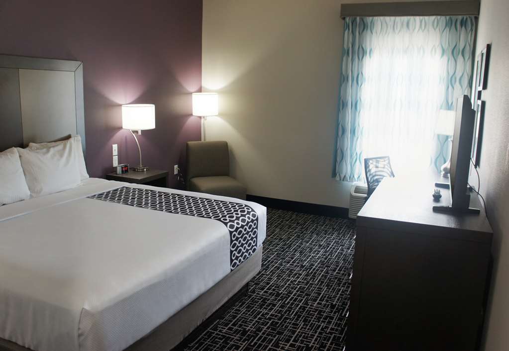 La Quinta By Wyndham Lake Charles - Westlake Room photo