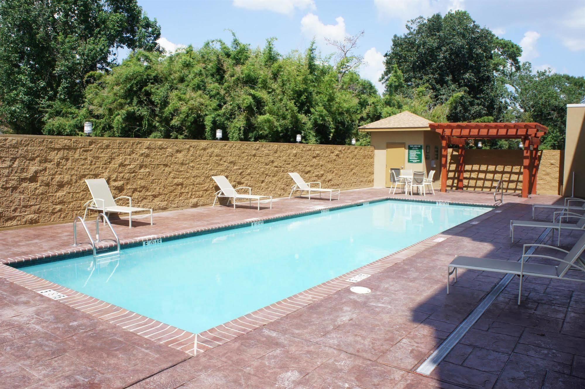 La Quinta By Wyndham Lake Charles - Westlake Exterior photo